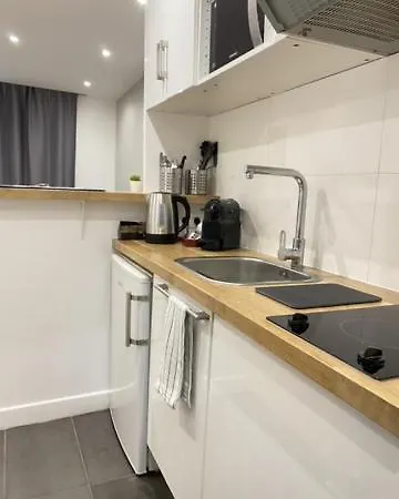 Montparnasse Flat Paris